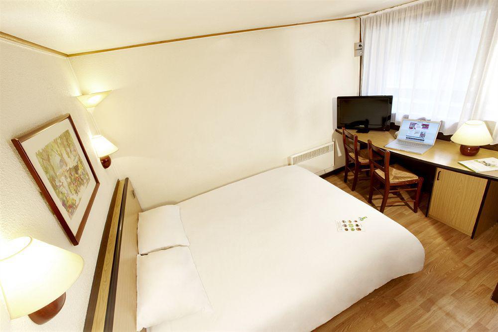 Campanile Nature - Aix En Provence Hotel Meyreuil