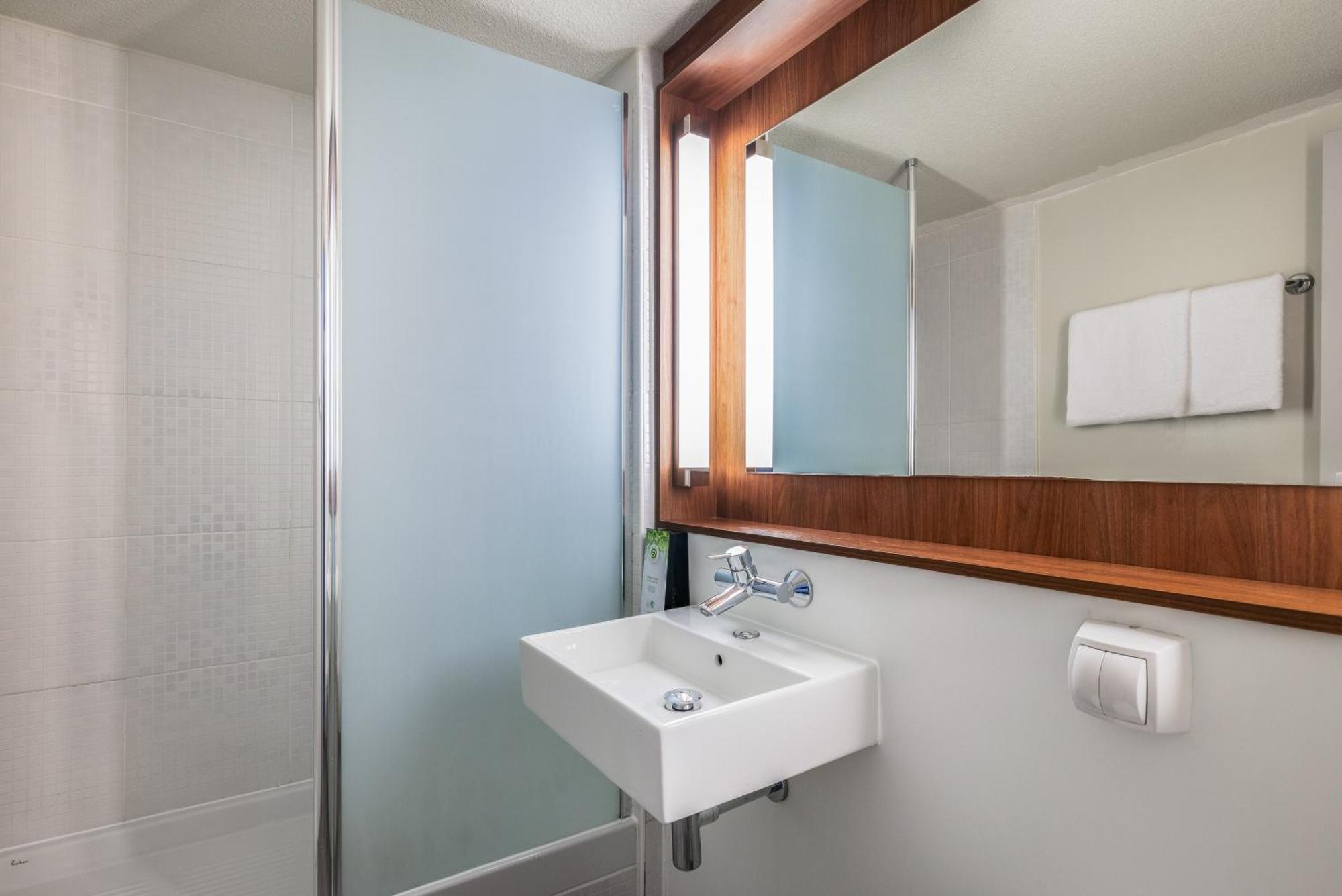 Campanile Nature - Aix En Provence Hotel 3*